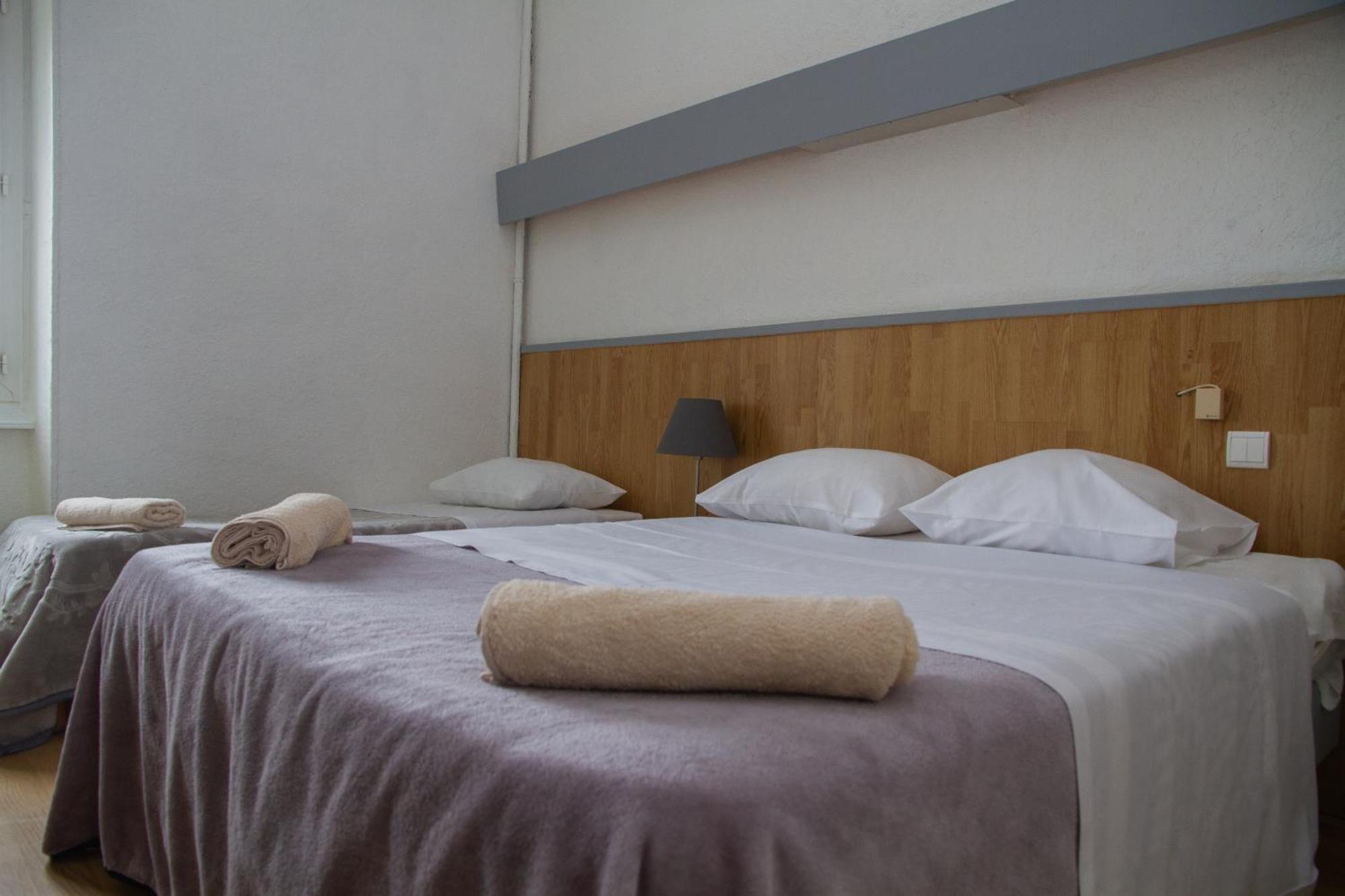 Hotel Durand Le Patio 阿莱斯 外观 照片